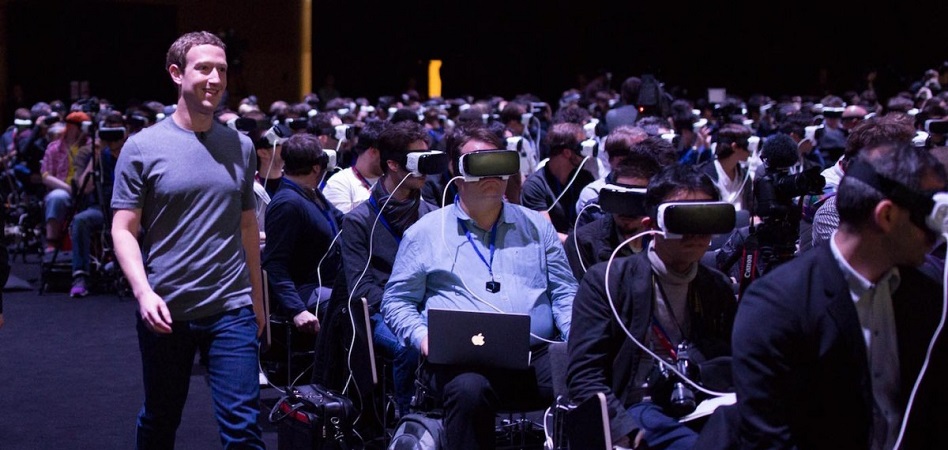 Facebook ficha talento de Apple para el desarrollo de los dispositivos de Oculus